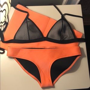 Triangl Bikini